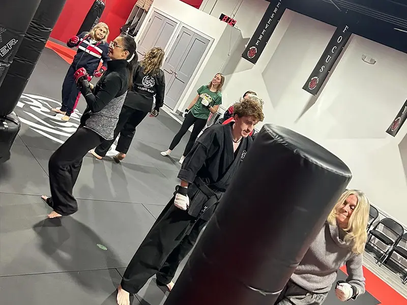 Adult Kickboxing Classes | Bunshi Ban Shelton